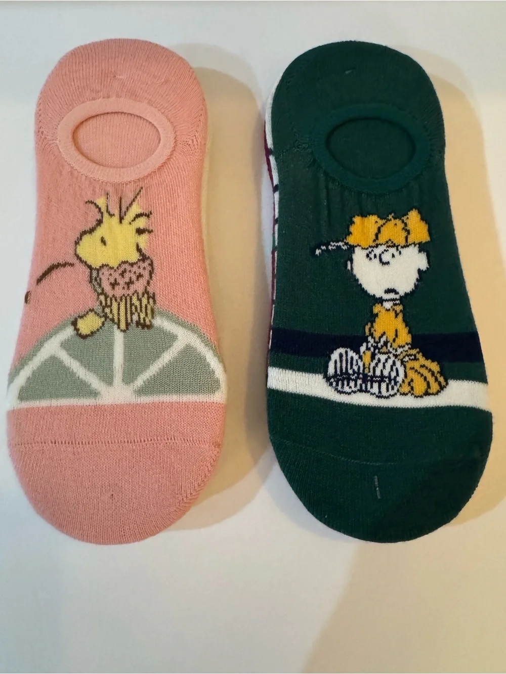 2 Peanuts Women’s Scoop Liner Socks 3-Pack